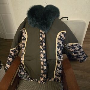 Stylish Green and Floral Winter Coat with Fur Collar
